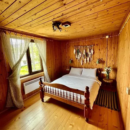 Alojamento de Turismo Selvagem House Girska Rika Korchin