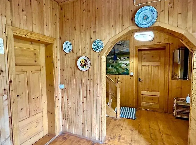 House Girska Rika Orman Evi *