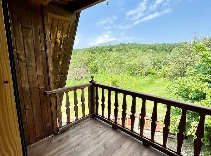 House Girska Rika Orman Evi Korchin