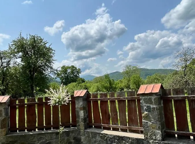 House Girska Rika Orman Evi Korchin