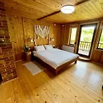 Hytte House Girska Rika