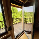 Hytte House Girska Rika